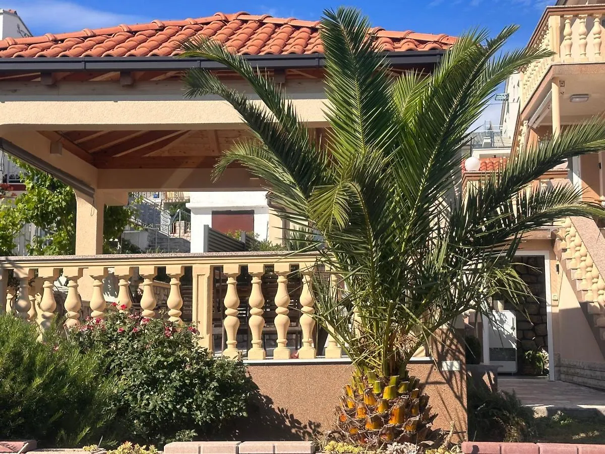 Apartman Nono Crikvenica 0*,  Croatia